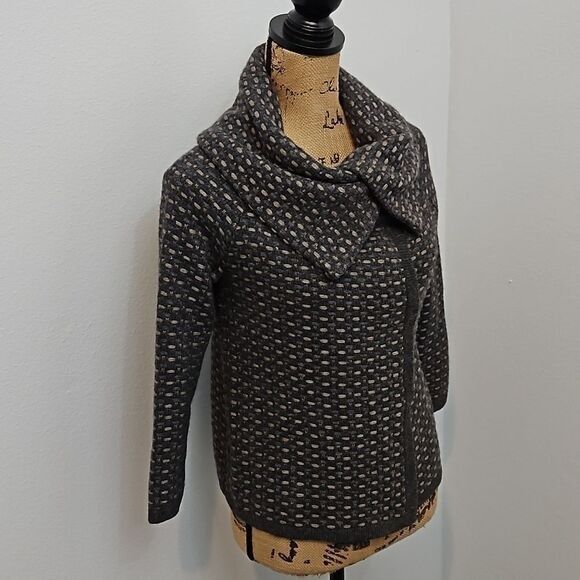 Banana Republic gray & taupe wool/cashmere/alpaca blend sweater size Small - Picture 3 of 10